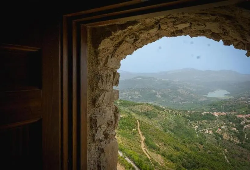 ハイドロマッサージバス付きスイート, Castello Di Rocca Cilento