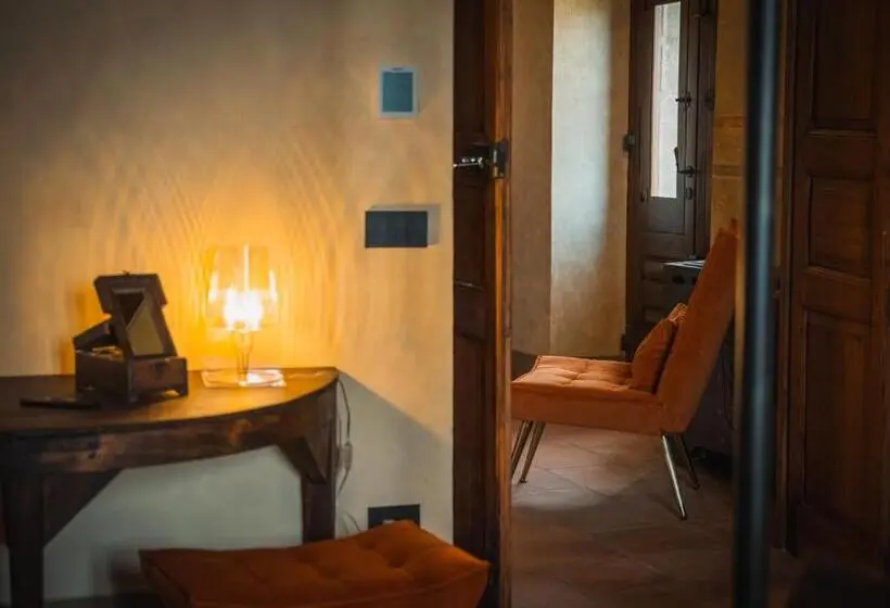 スイート, Castello Di Rocca Cilento