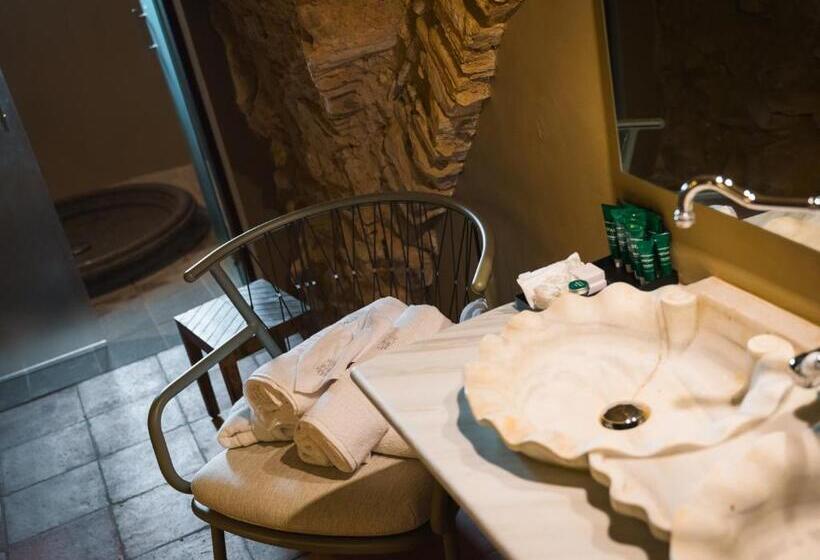 סוויטת ג'וניור עם מרפסת, Castello Di Rocca Cilento