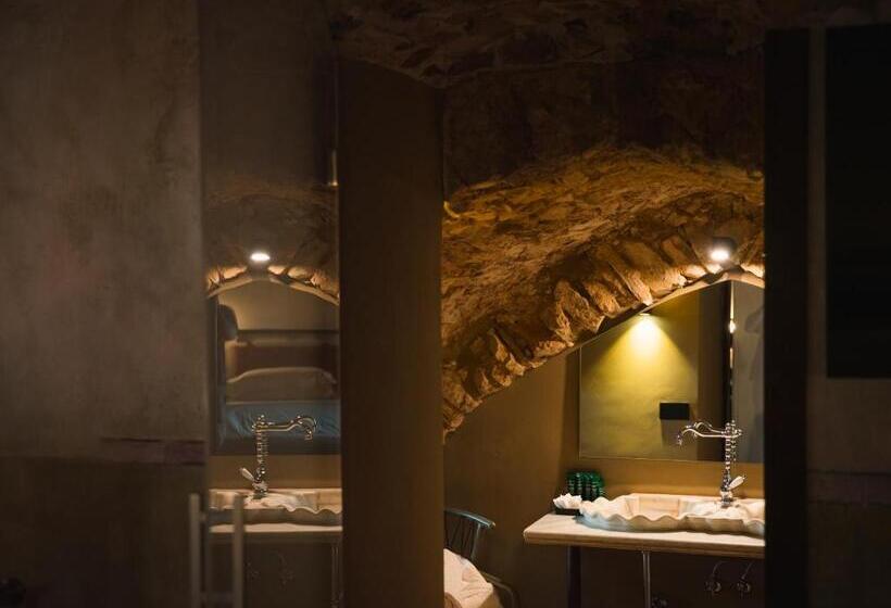 סוויטת ג'וניור עם מרפסת, Castello Di Rocca Cilento