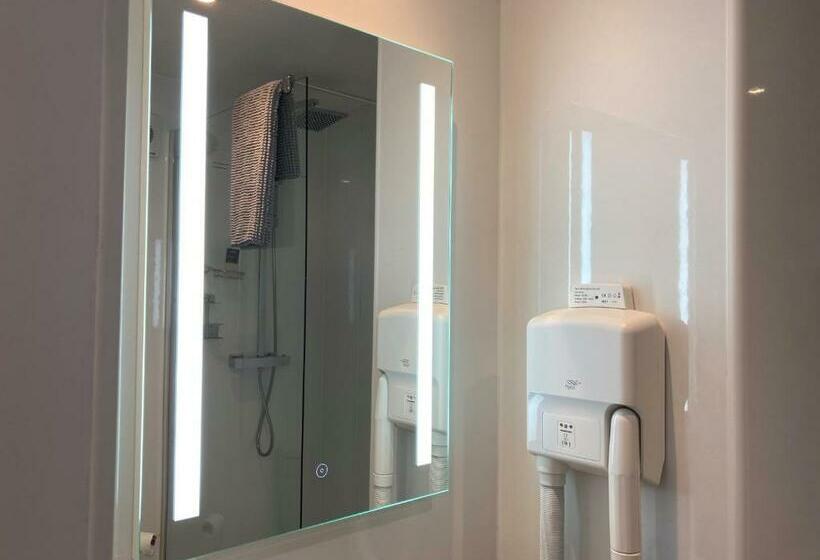 اتاق استاندارد با تخت بزرگ, Dunstaffnage Marina Suites And Lodges