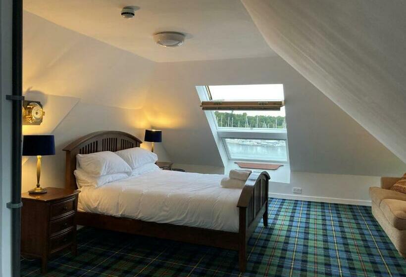 اتاق استاندارد با تخت بزرگ, Dunstaffnage Marina Suites And Lodges