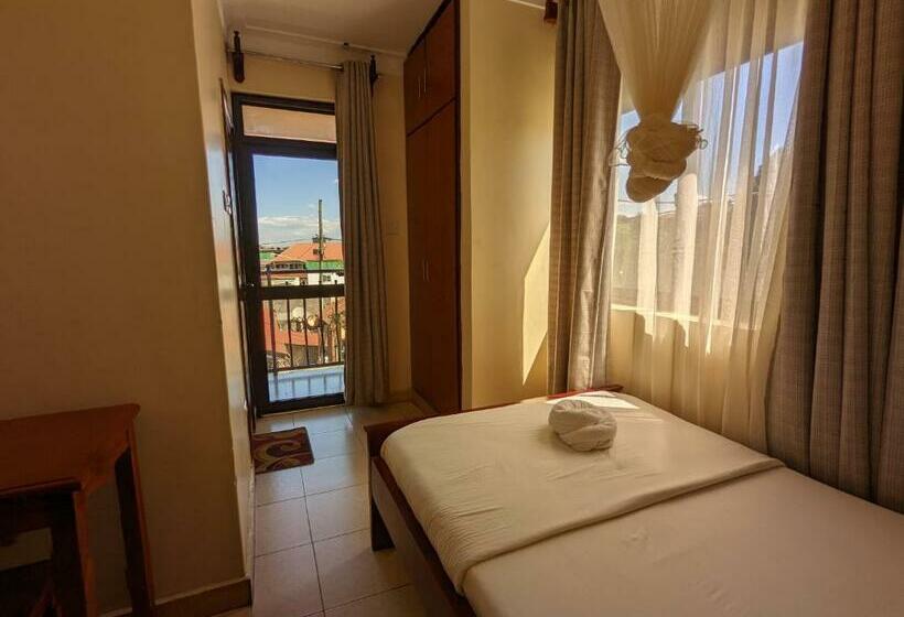 اتاق استاندارد یک نفره, Kasenene Legacy