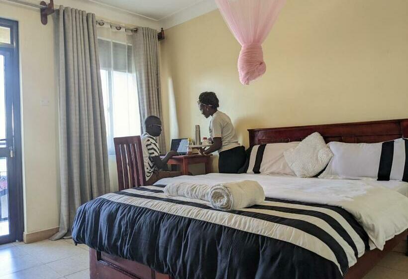 اتاق استاندارد, Kasenene Legacy