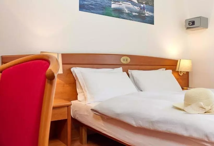 اتاق استاندارد, Beach Hotel Rosa