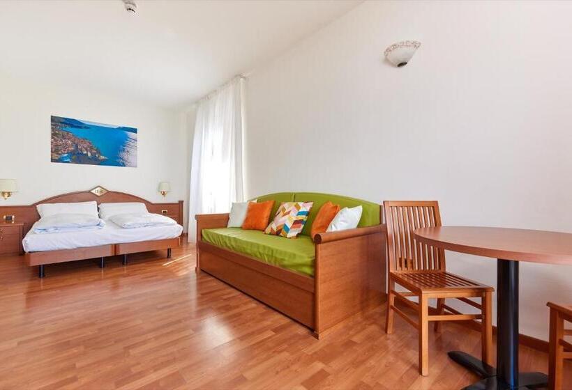 ファミリールーム, Beach Hotel Rosa