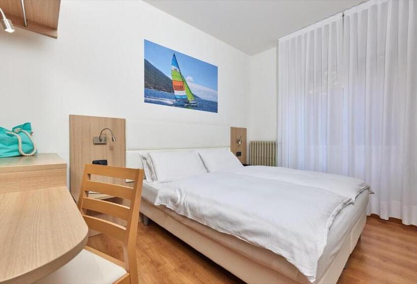 اتاق استاندارد, Beach Hotel Rosa