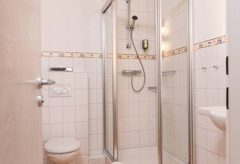 اتاق لوکس با بالکن, Das Frühstückshotel Büsum