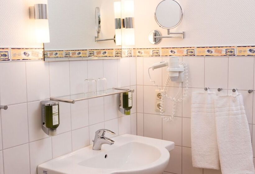غرفة ديلوكس مزودة بشرفة, Das Frühstückshotel Büsum