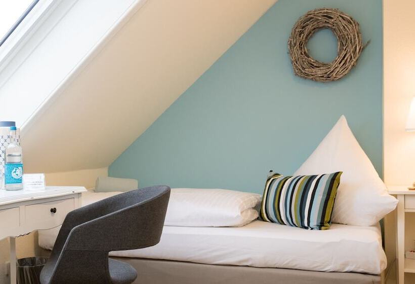 غرفة أساسية فردية, Das Frühstückshotel Büsum