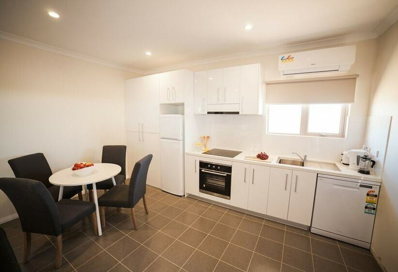 Апартаменты 2 Спальни, Exmouth Escape Resort