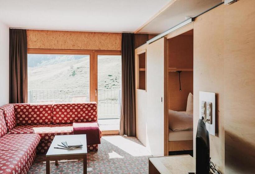 شقة غرفتين, Adler