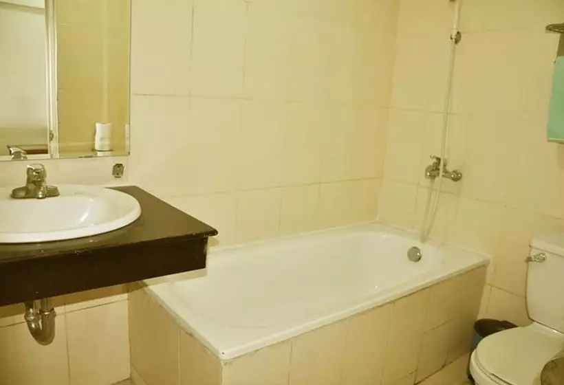 اتاق خانوادگی, Camellia Hanoi