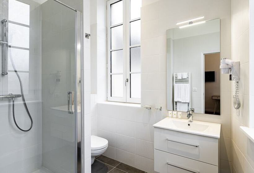 Номер Стандарт, Du Palais Dijon