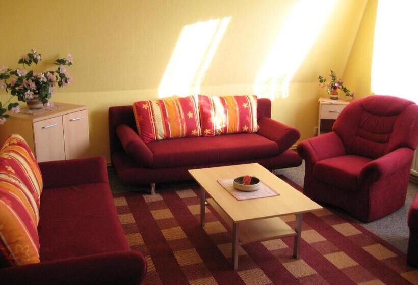 스위트, Gesellschaftshaus