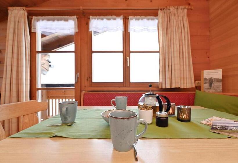 آپارتمان 2 خوابه, Haus Albrecht