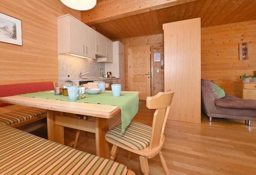 침실 2개 아파트, Haus Albrecht