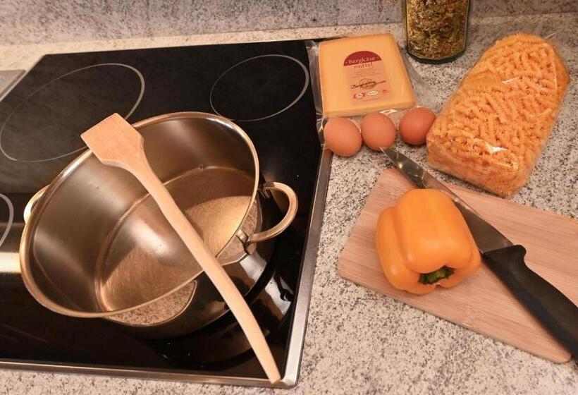 침실 2개 아파트, Haus Albrecht