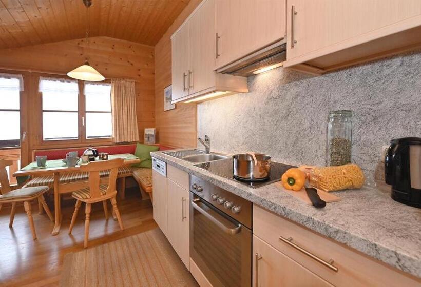 침실 2개 아파트, Haus Albrecht