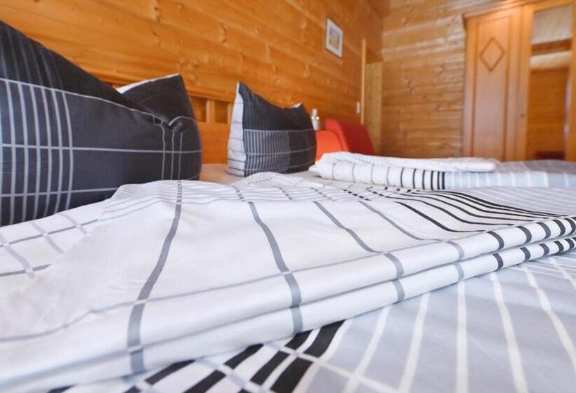 침실 3개 아파트, Haus Albrecht