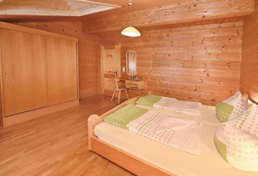 침실 3개 아파트, Haus Albrecht