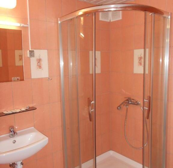 اتاق استاندارد, Jeruzale