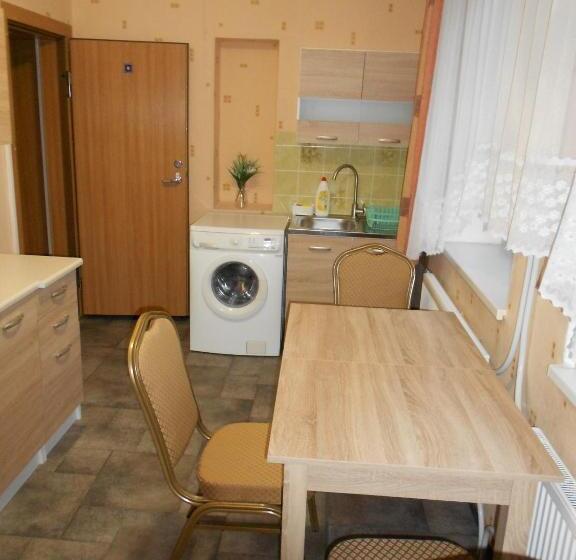 اتاق استاندارد, Jeruzale