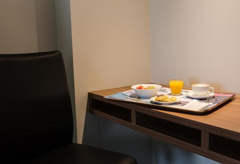 Номер Стандарт, Mantra Gladstone