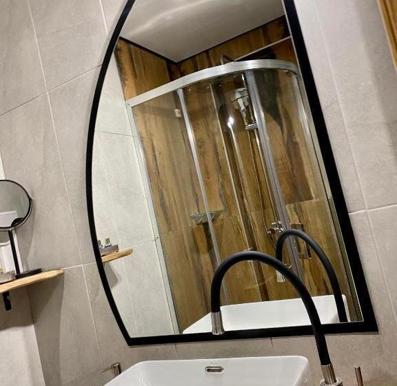 חדר דלוקס, Mountain Lake