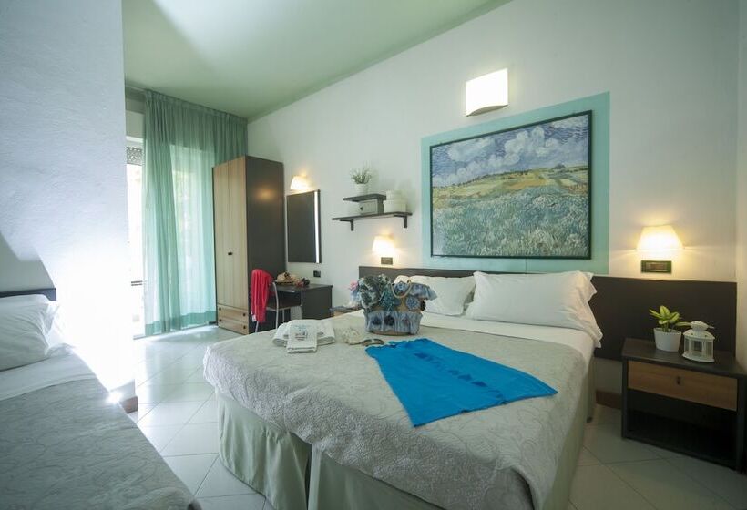 اتاق کلاسیک سه تخته, Si Rimini