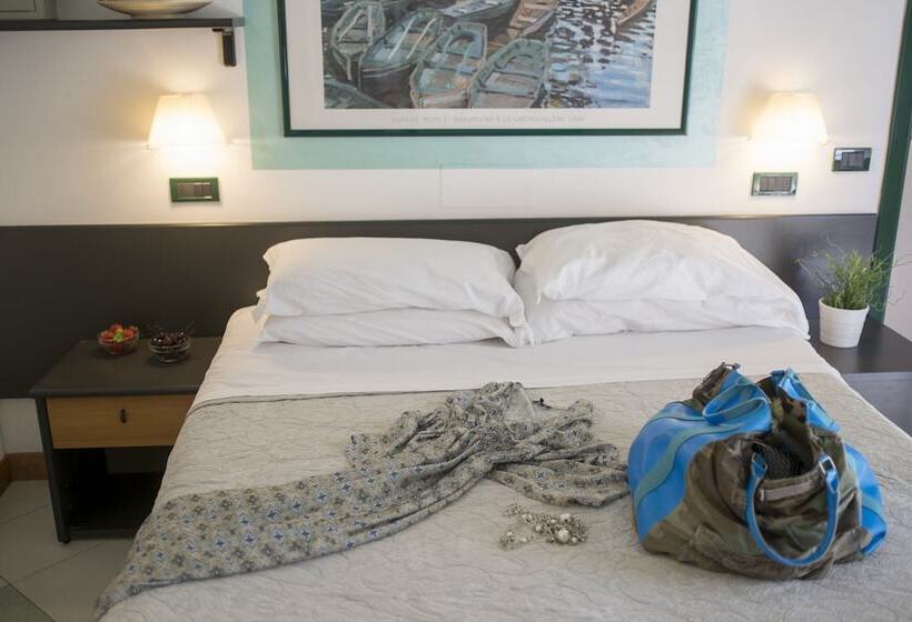 اتاق استاندارد, Si Rimini