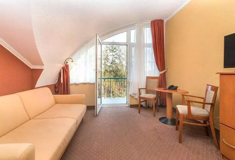 سوییت, Spa Hévíz