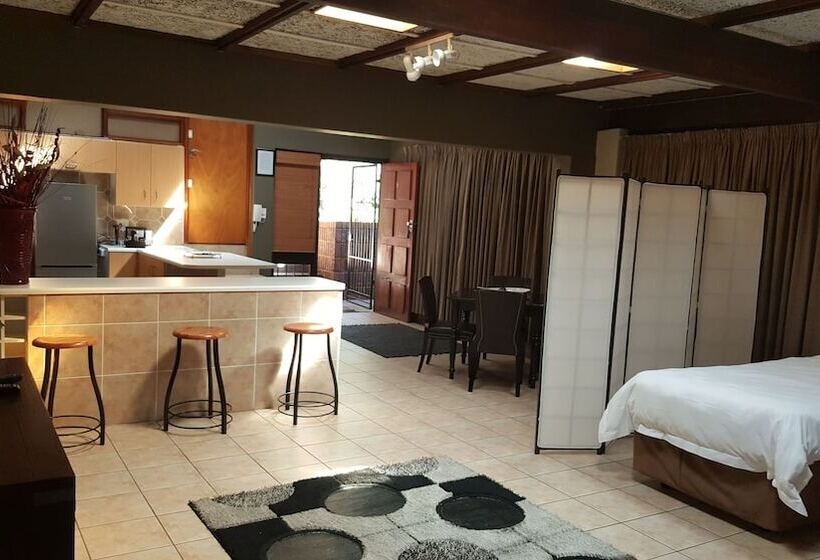 شقة عائلية, Waterfalls Boutique