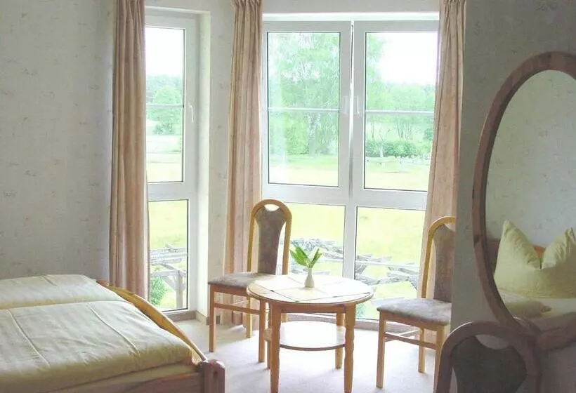スタンダードルーム, Landhotel Am Peetscher See