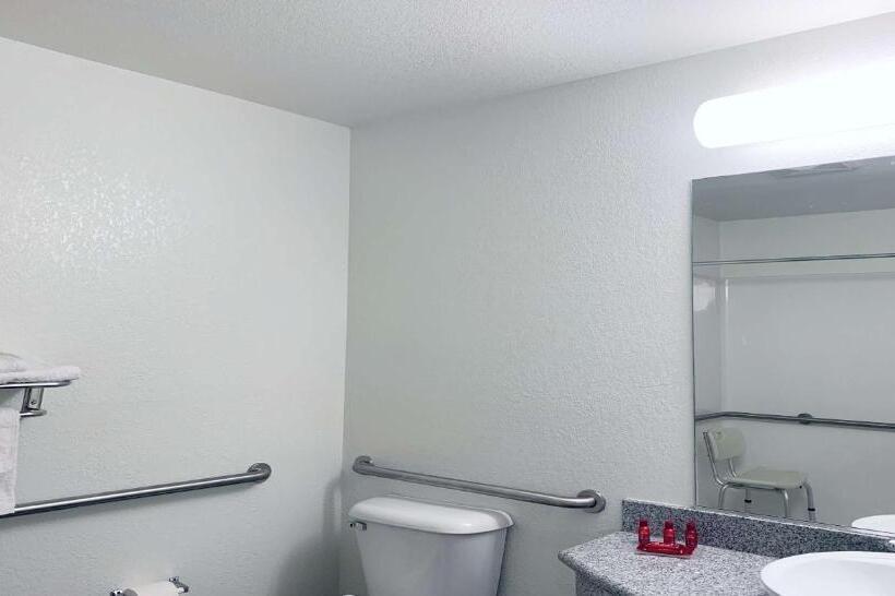 适合残疾人使用的标准间, Surestay Plus Hotel By Best Western Niagara Falls East