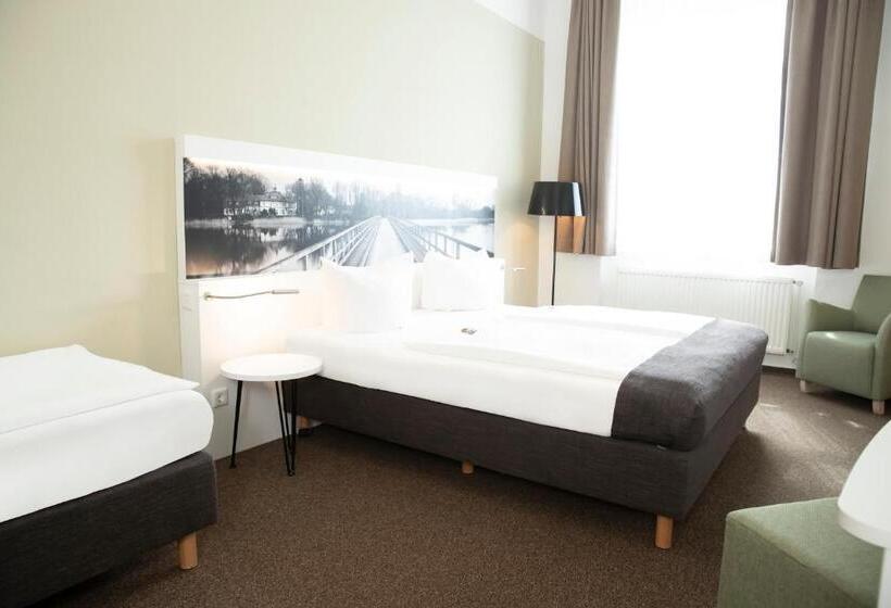 غرفة عائلية, Am Schlosspark