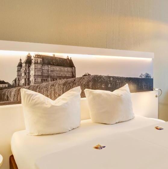 غرفة قياسية, Am Schlosspark