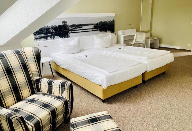 غرفة قياسية, Am Schlosspark