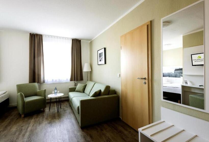 غرفة قياسية, Am Schlosspark