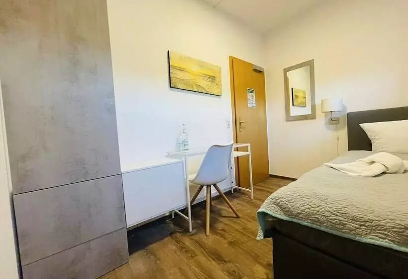 Standard Yhden Hengen Huone, Strandhotel Vier Jahreszeiten Buckow