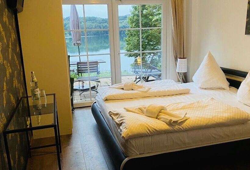 Номер Стандарт Вид на Озеро, Strandhotel Vier Jahreszeiten Buckow