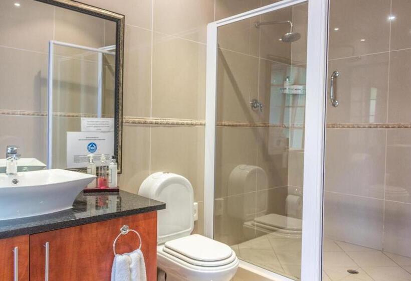 エクゼクティブトリプル, Thatchfoord Lodge