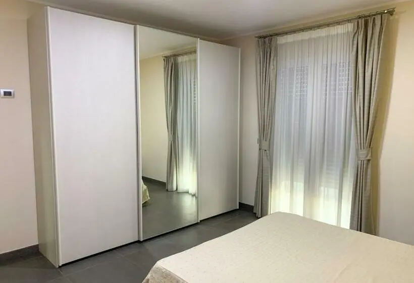ファミリールーム, Bla Bla B&b