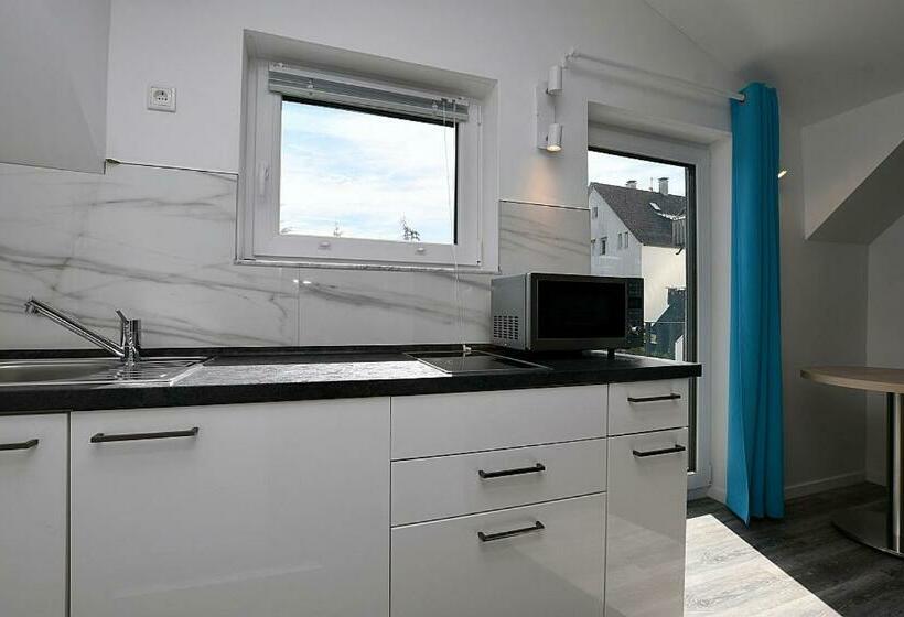 Studio Standard avec Balcon, City Hotel Zuffenhausen