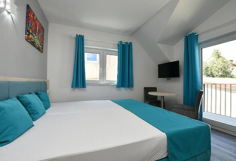 Estúdio Estandar com Sacada, City Hotel Zuffenhausen