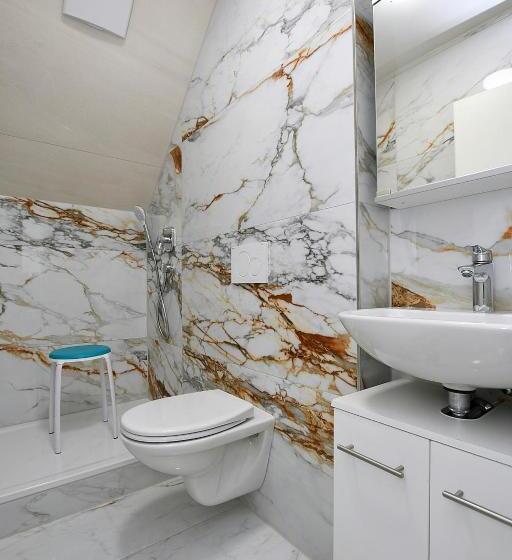 Studio Standard avec Balcon, City Hotel Zuffenhausen