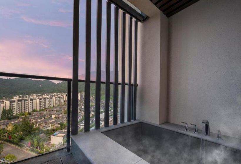 Стандартный Номер Кровать Кинг, Holiday Inn Express Tengchong Hot Spring, An Ihg