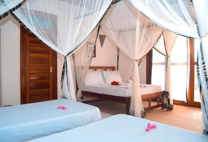 Трехместный Номер Deluxe Вид на Море, Kusini Beach Bungalows