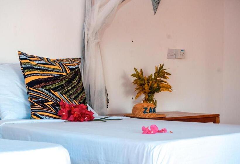 Трехместный Номер Deluxe Вид на Море, Kusini Beach Bungalows