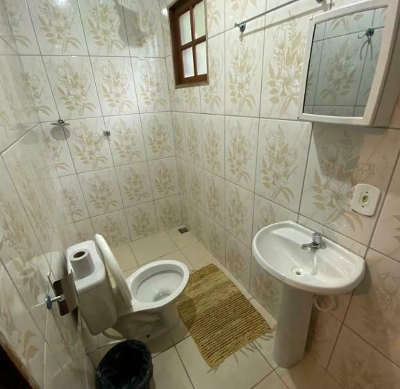 베이직 3인 룸, Pouso Das Folhas